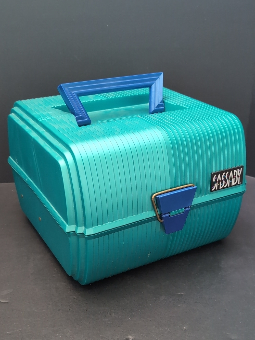 VGT 1990s,Sassaby Teal Tiered Travel Vanity Make-up Case.